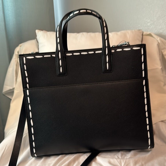 NWT Karl Lagerfeld Black & White Two-Way Bag - Picture 4 of 9